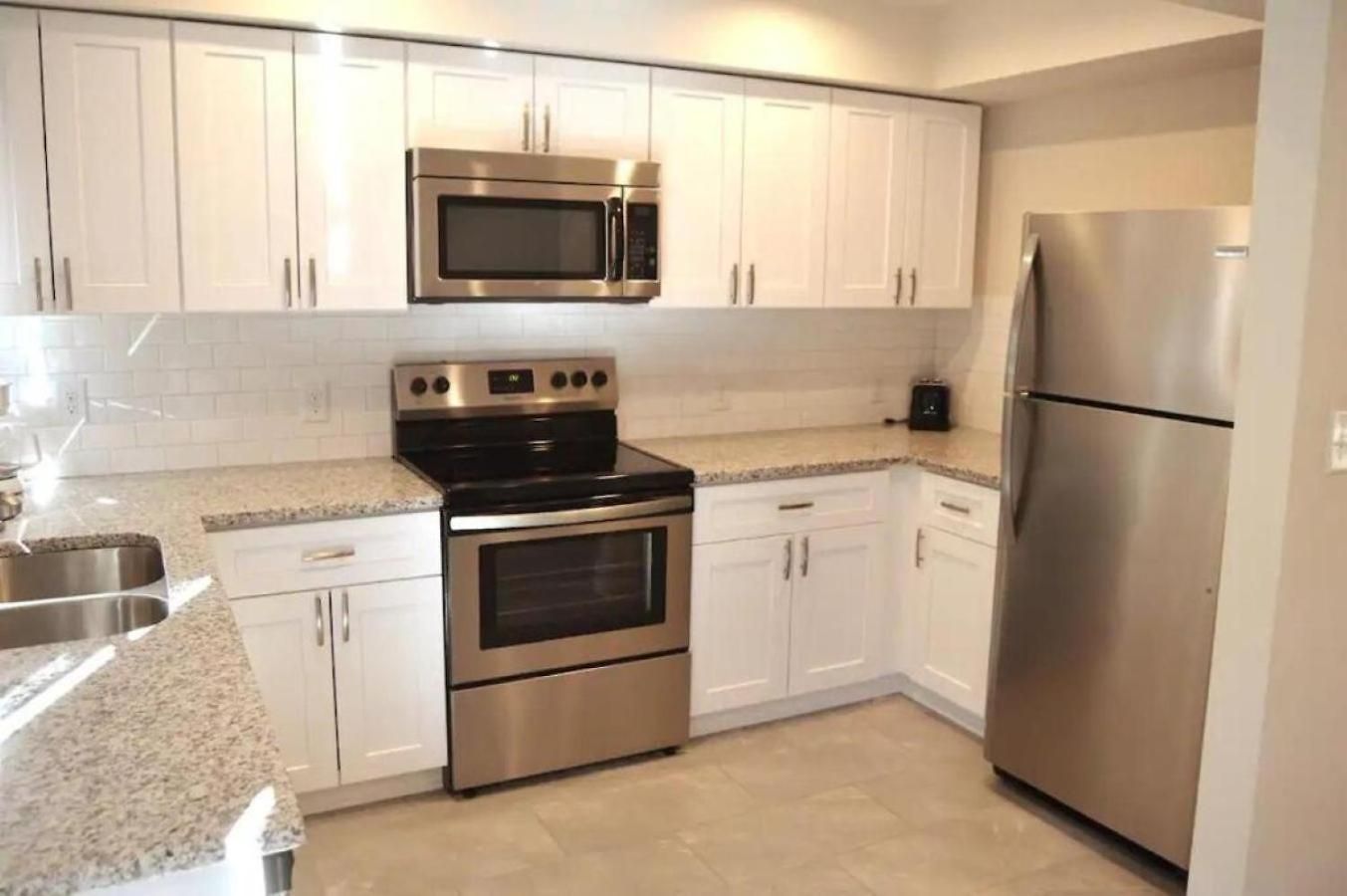 Chic 2br Townhouse With Smart Tv Close To * Charlotte