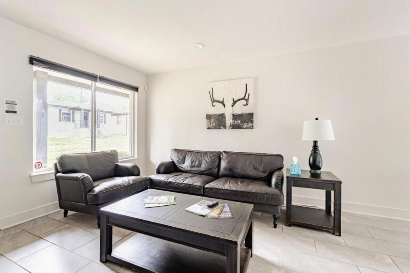 Chic 2br Townhouse With Smart Tv Close To Apartment *