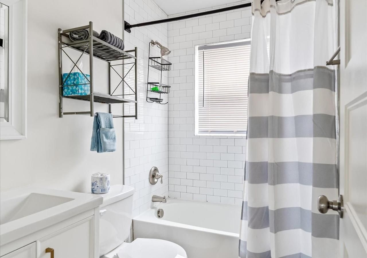 Apartment Uptown Nest By Stadium, Convention Center & Arena *