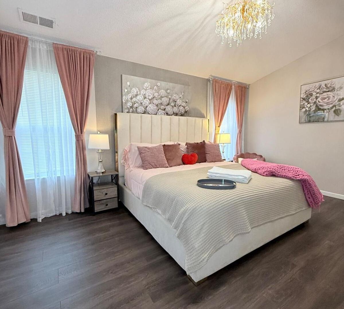Holiday home Queen Family-friendly Entire House, Charlotte