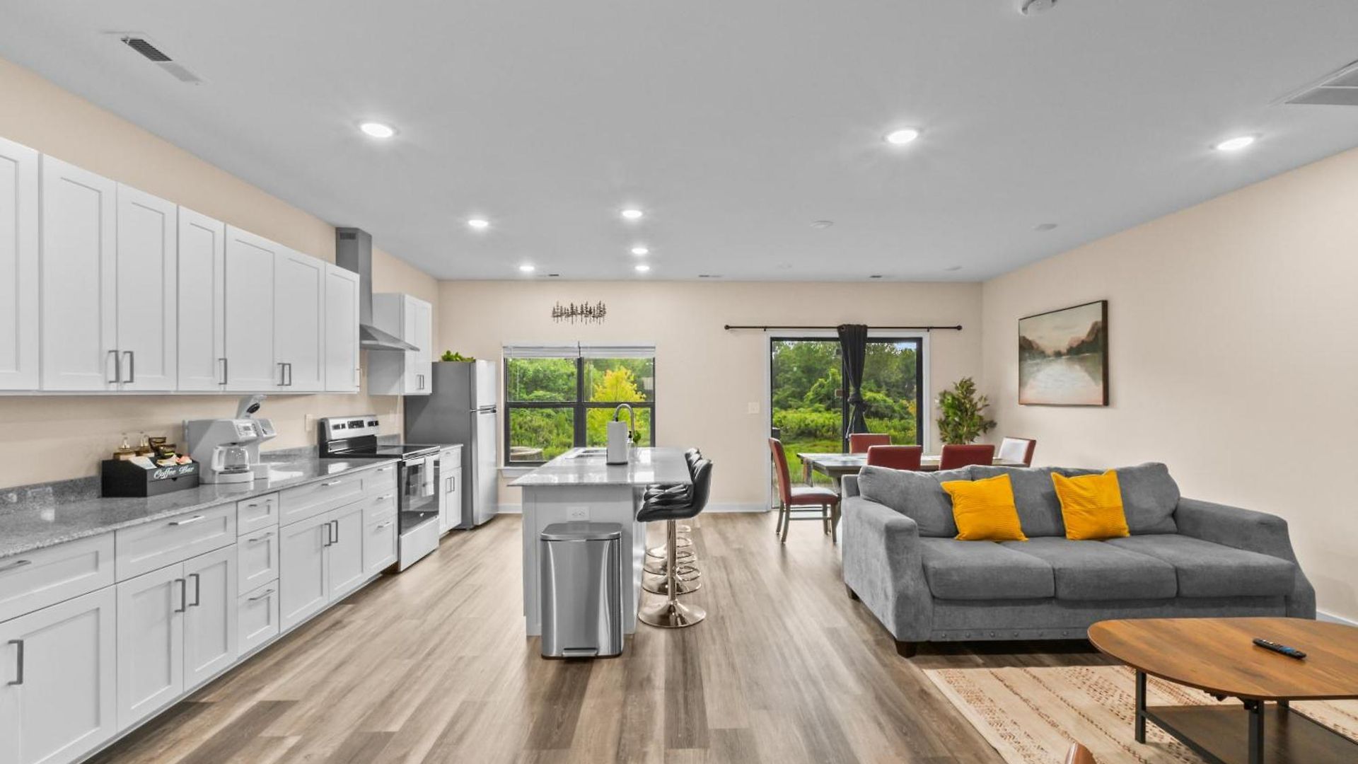 Pet Friendly 3br House In Charlotte