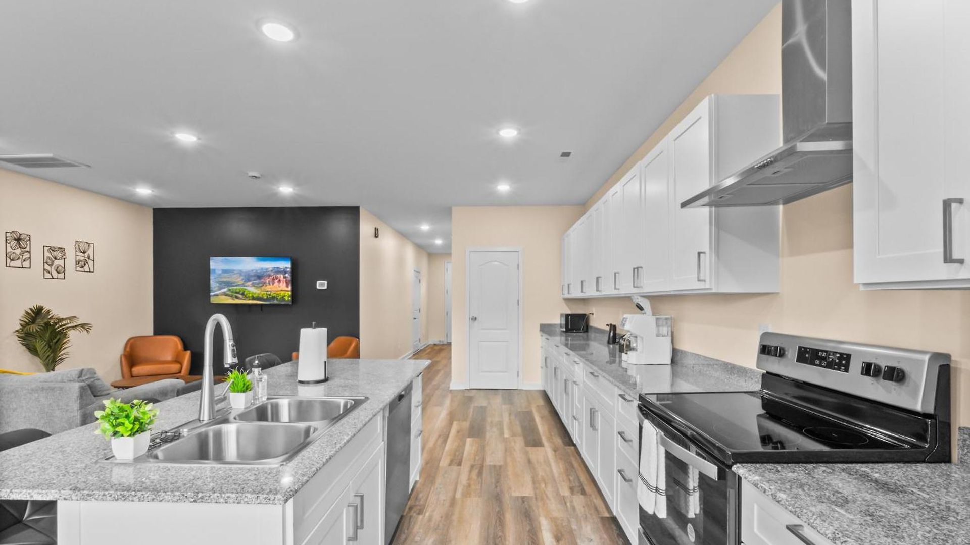 Pet Friendly 3br House In Holiday home Charlotte