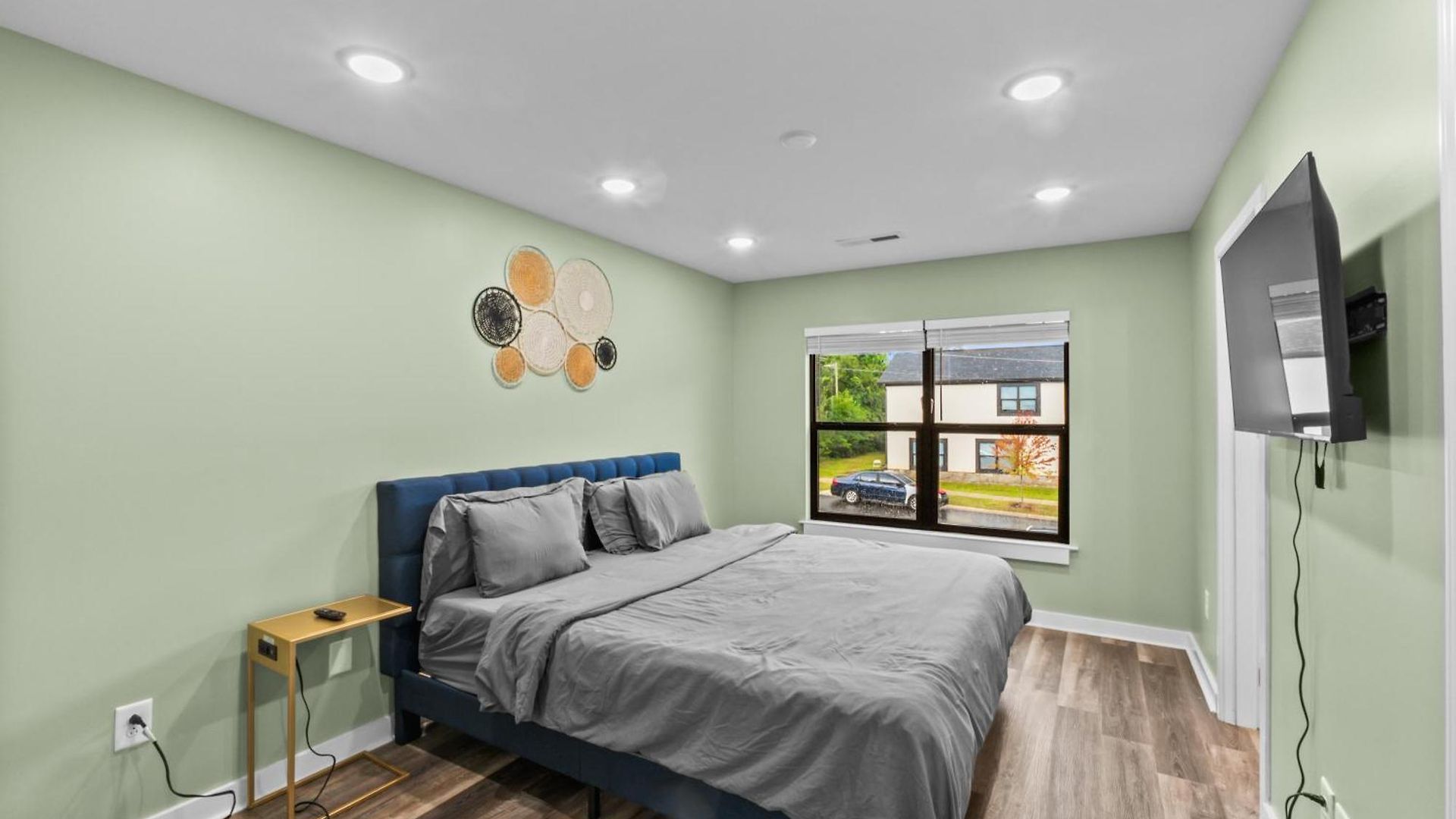 Pet Friendly 3br House In * Charlotte