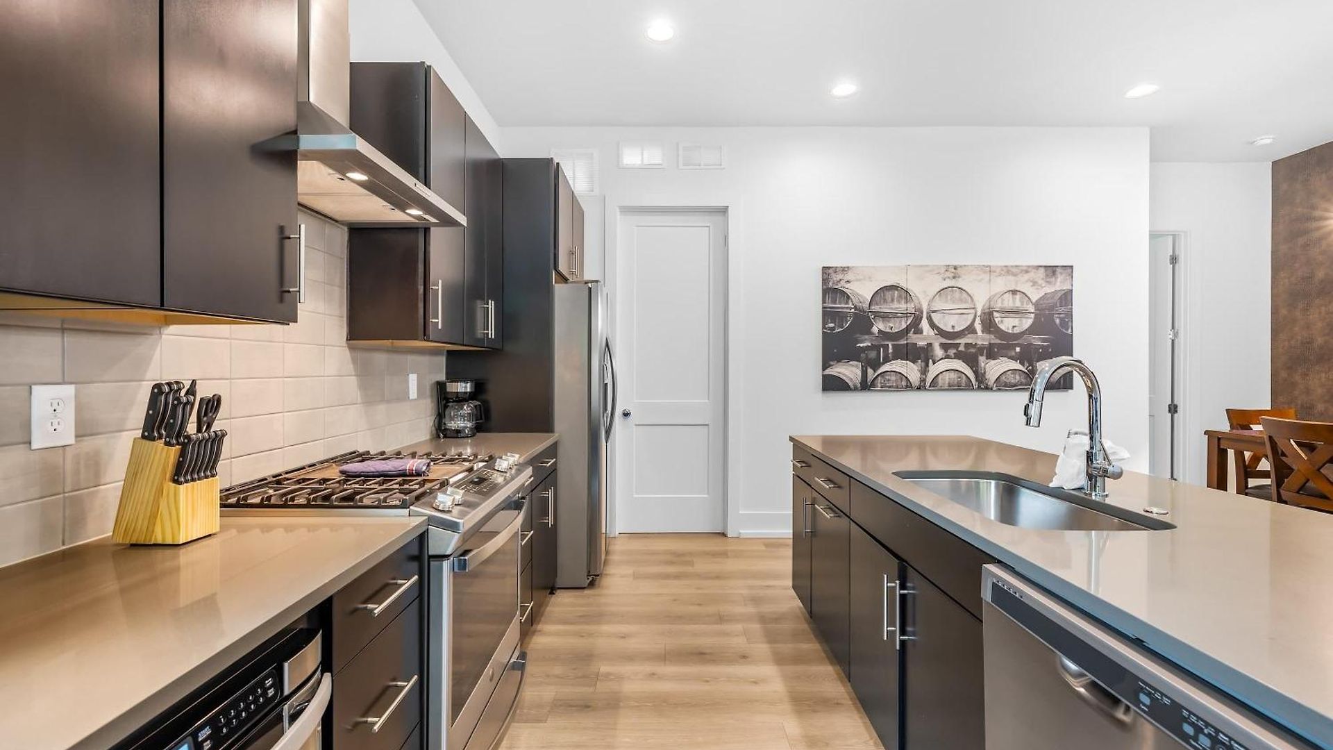 Holiday home Modern New 4br Near Noda & Downtown