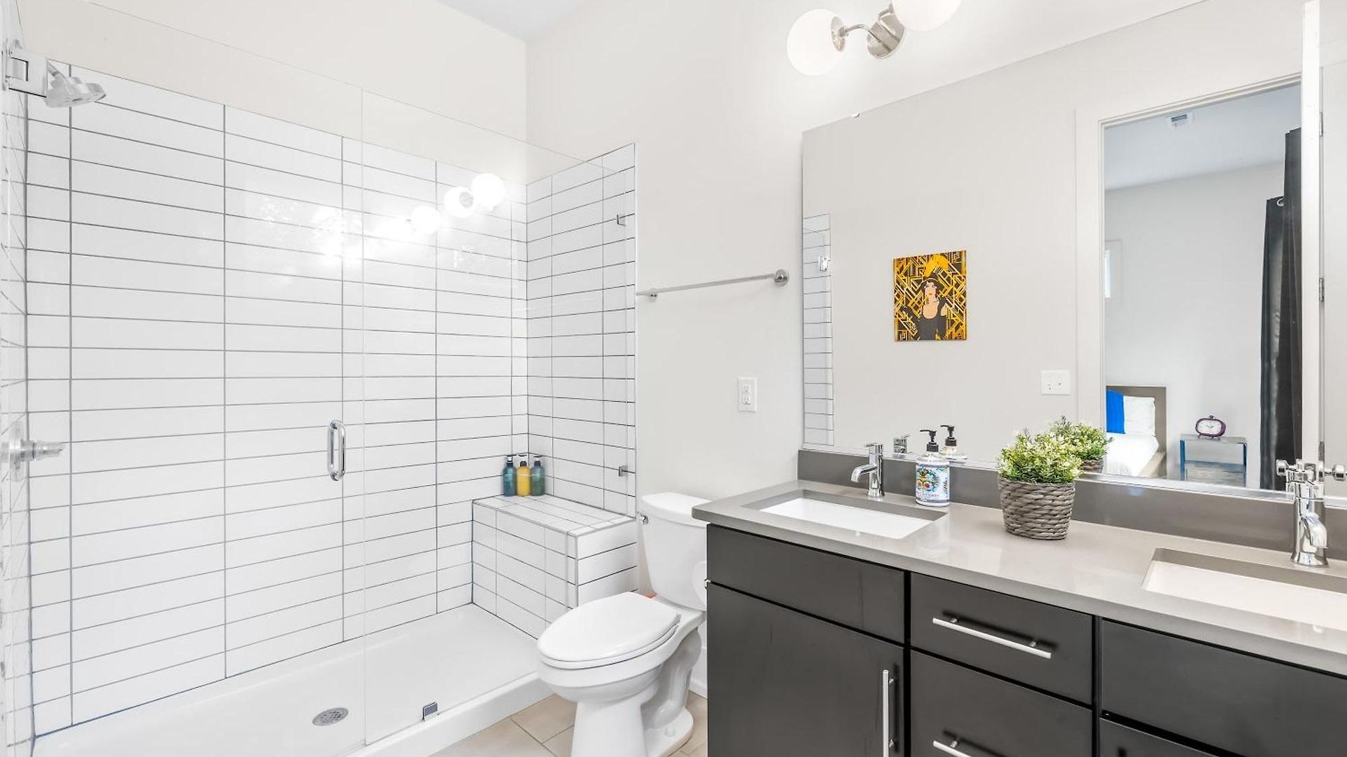 Holiday home Modern New 4br Near Noda & Downtown *