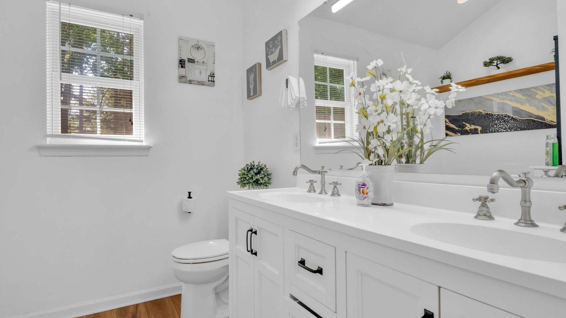 Updated Area With Hot Tub Near Your Perfect Retreat Charlotte