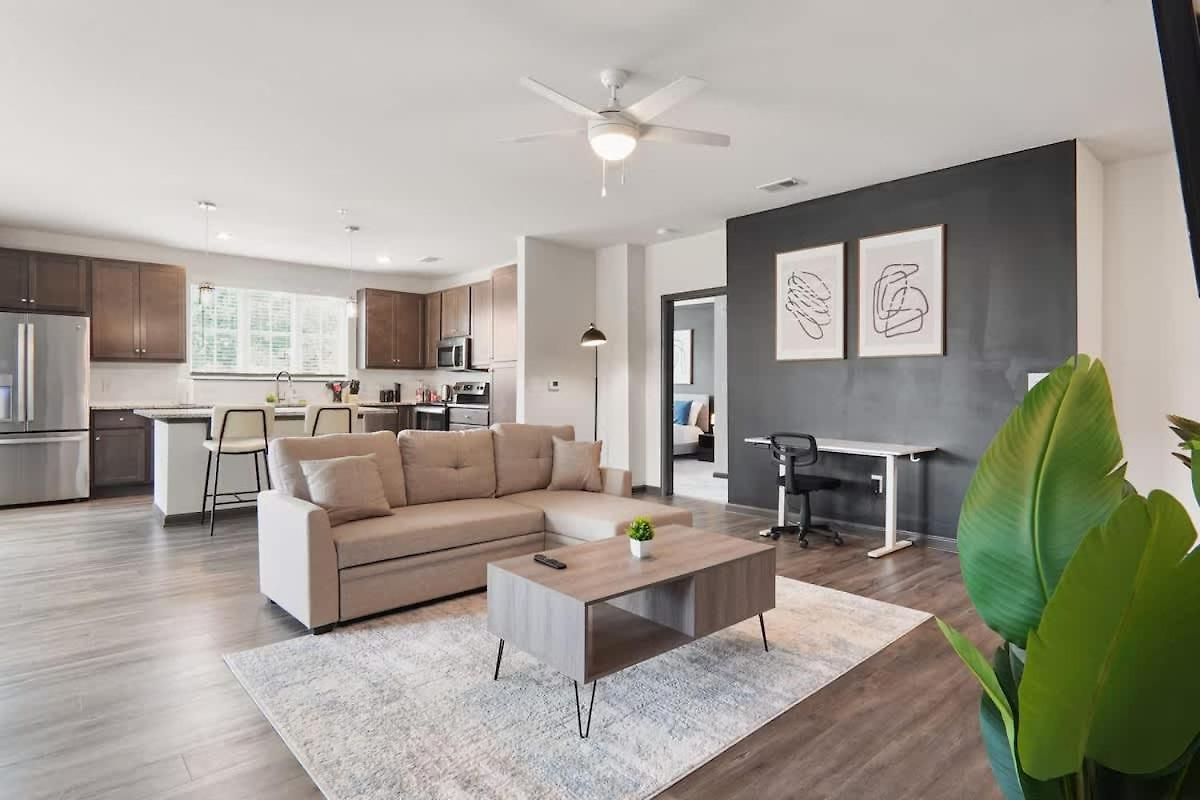 Luxe 1br In Waverly Apartment *