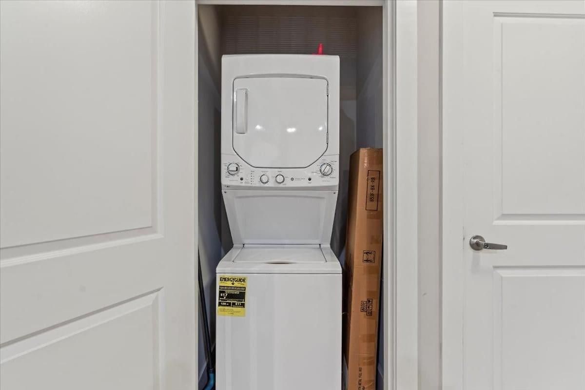 Luxe 1br In Waverly Charlotte