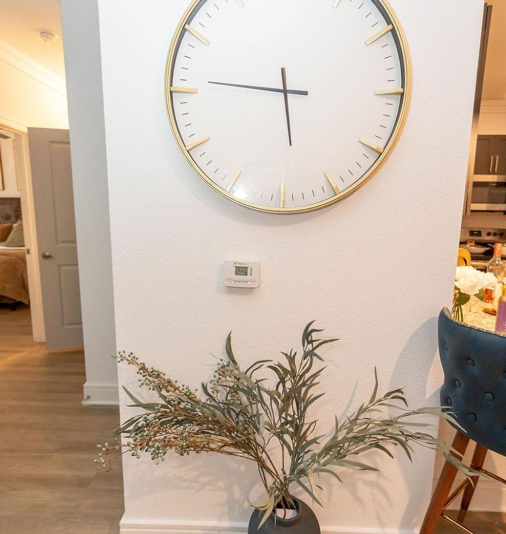 Beautiful In Concord With Swimming Pool And Gymn Apartment *