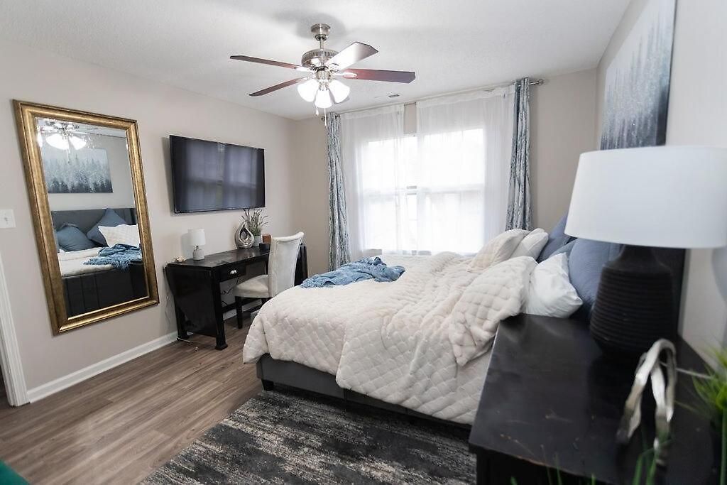 3 Bedroom House 10 Mins To Uptown Holiday home Charlotte