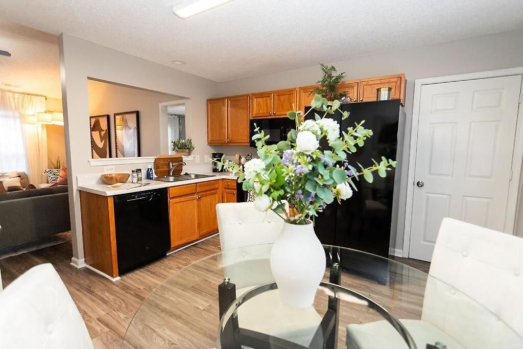 3 Bedroom House 10 Mins To Uptown