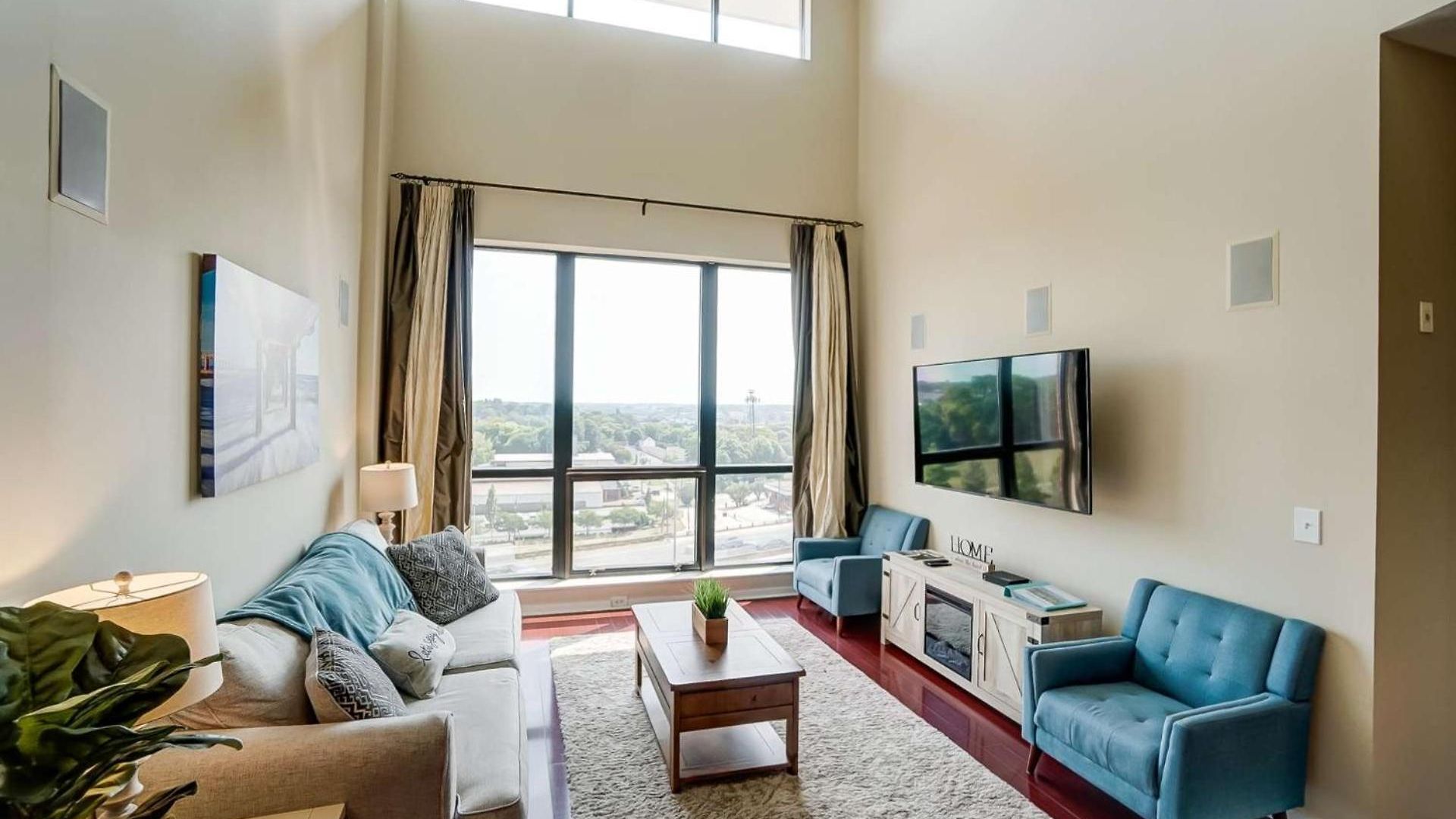 Luxury Uptown Penthouse Holiday home