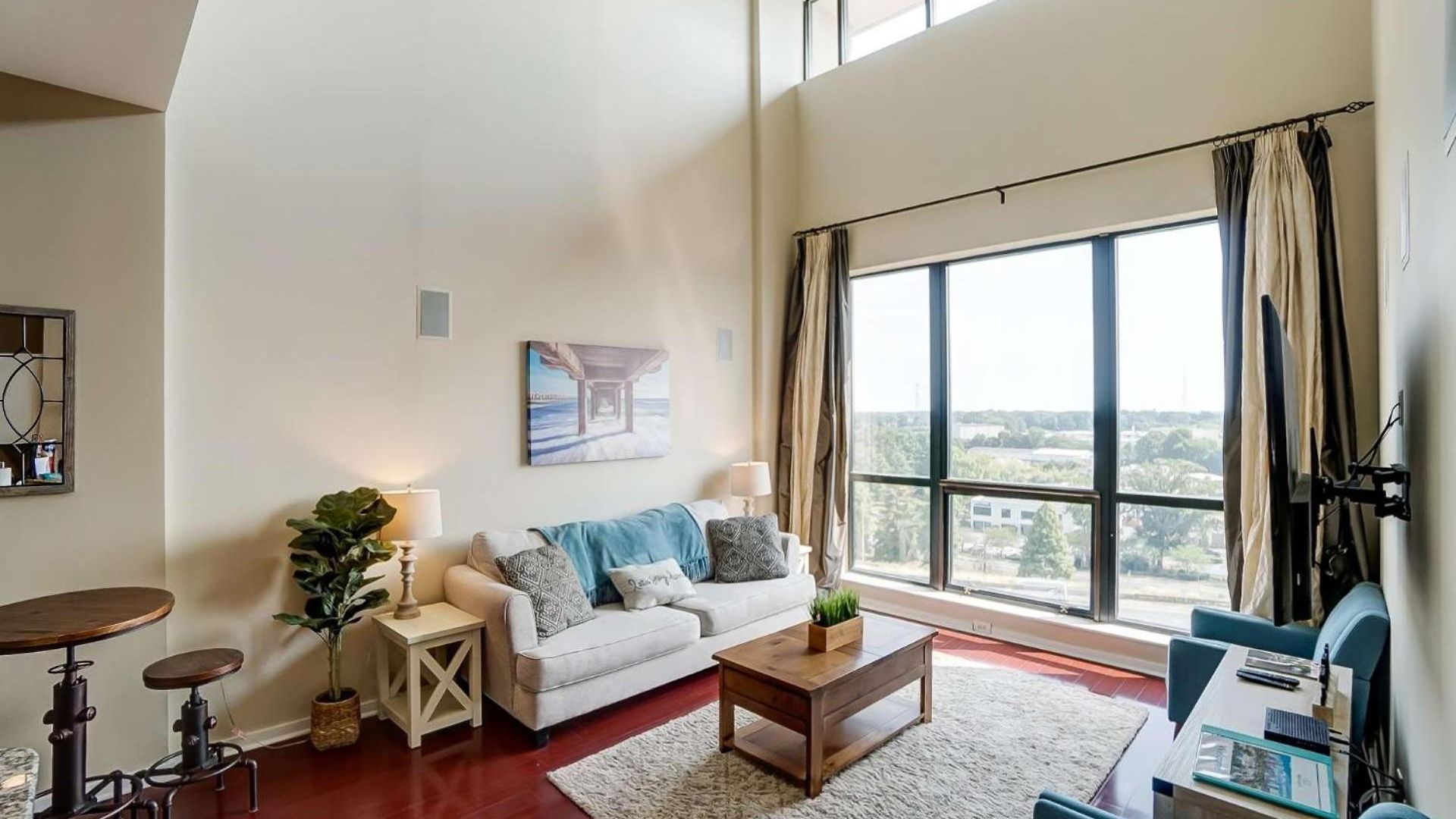 Luxury Uptown Penthouse Charlotte