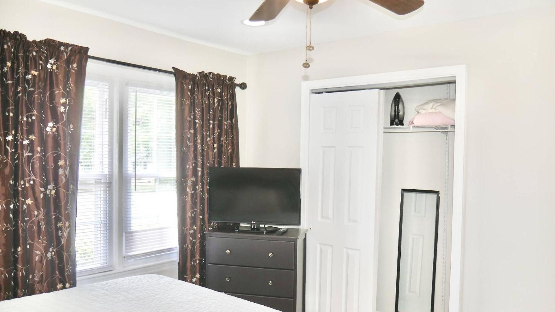 Parkside Retreat Holiday home *