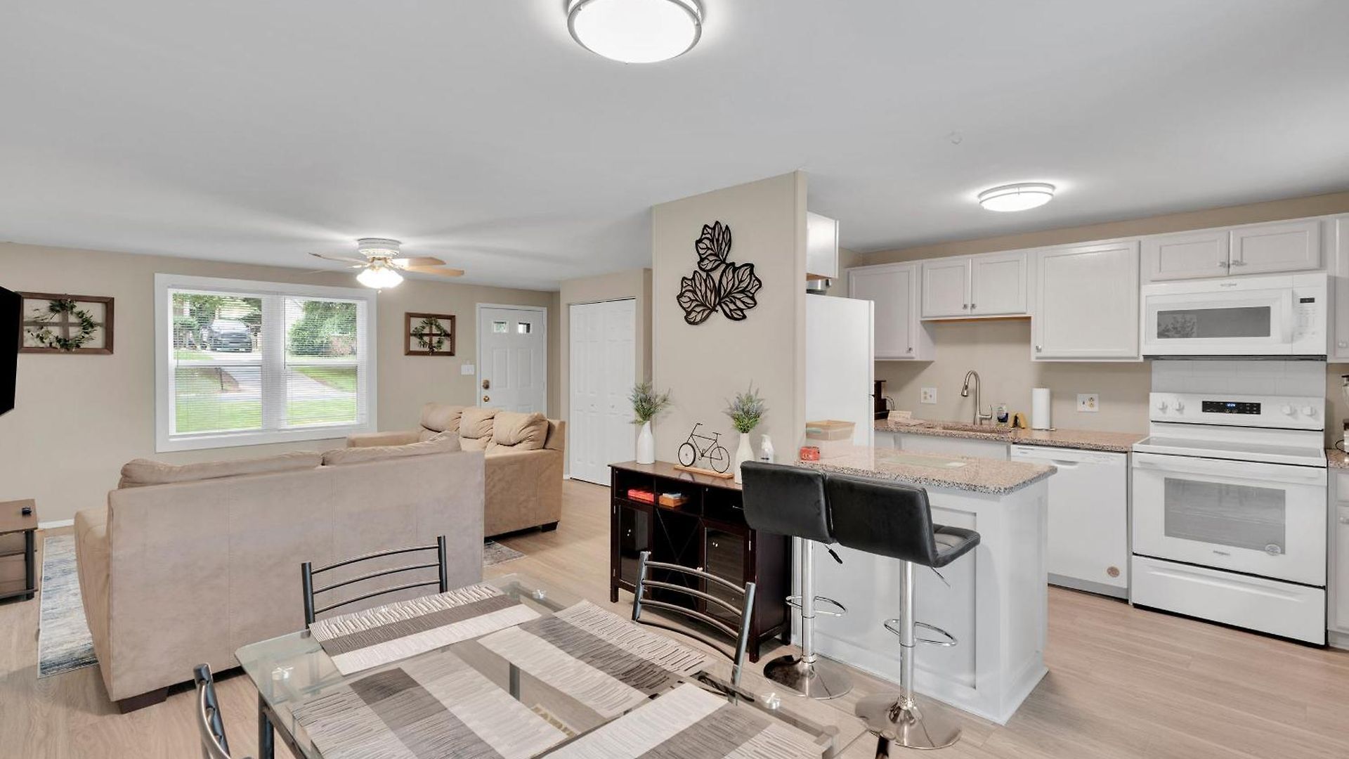 Spacious Uptown 3br - Game - Deck - Kingbed Charlotte