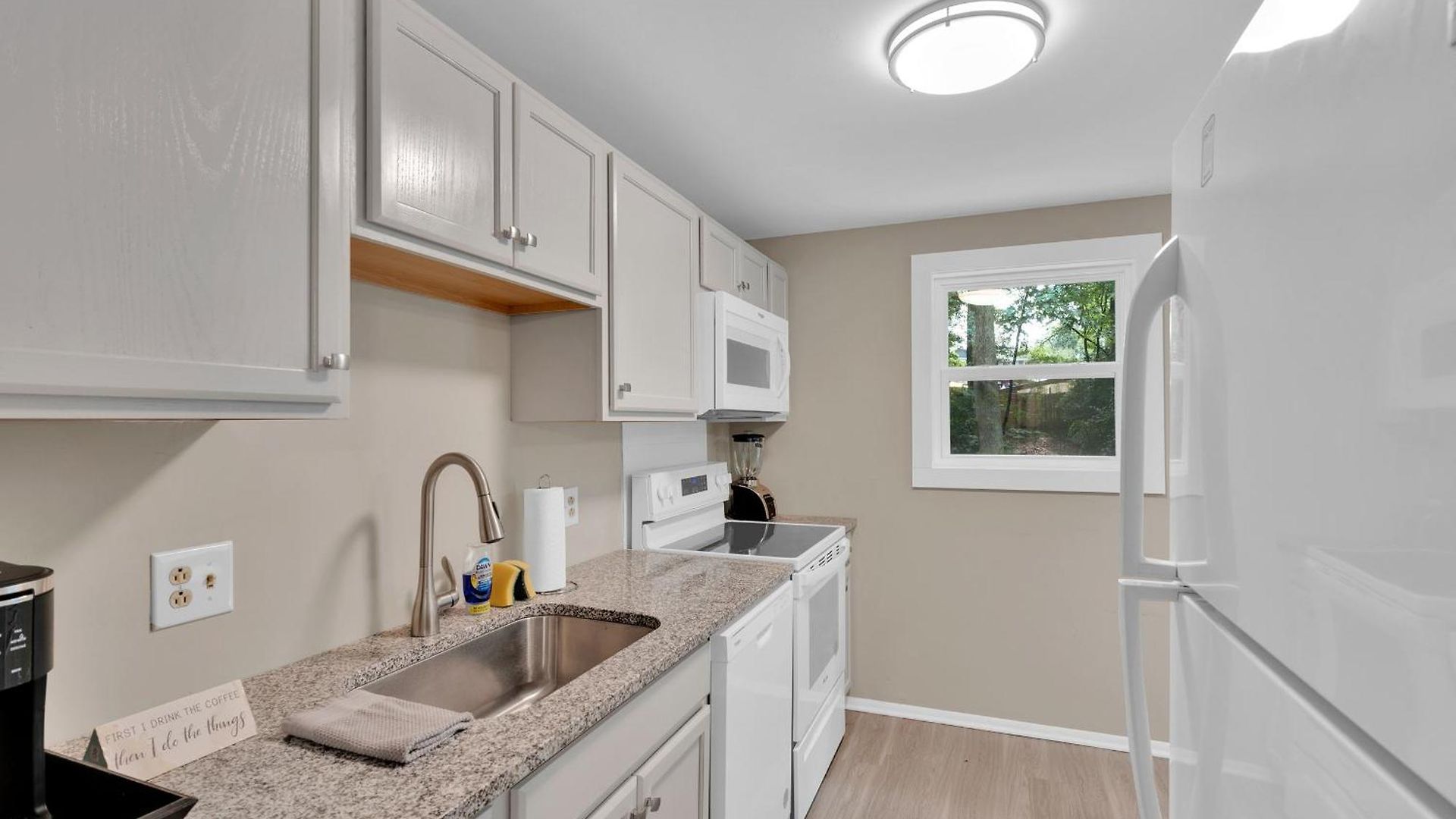 Spacious Uptown 3br - Game - Deck - Kingbed