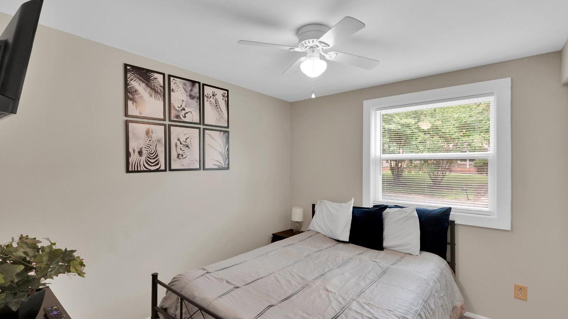 Spacious Uptown 3br - Game - Deck - Kingbed Holiday home Charlotte