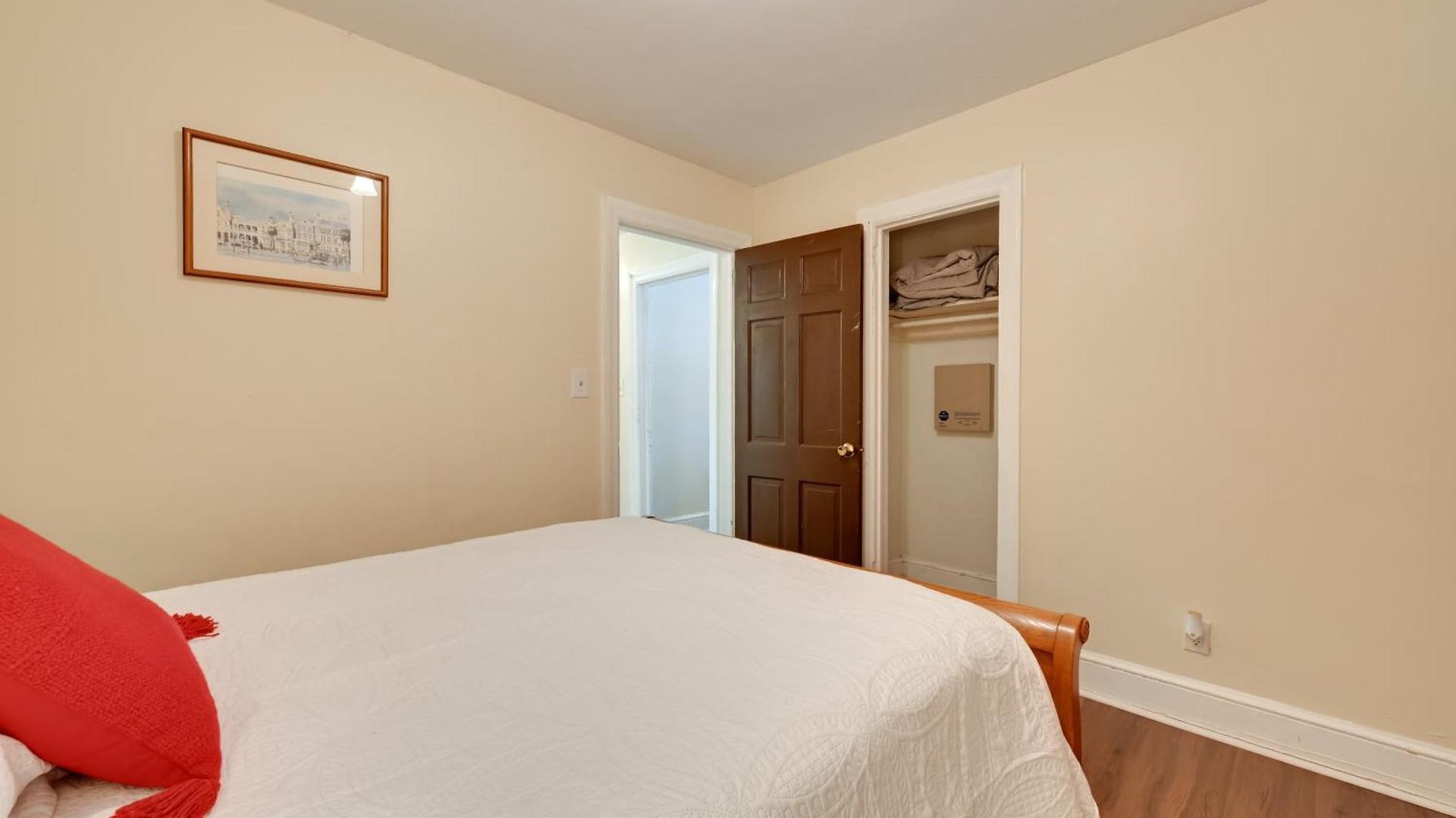 Holiday home 5 Mi To Uptown: Hideaway W/ Yard *