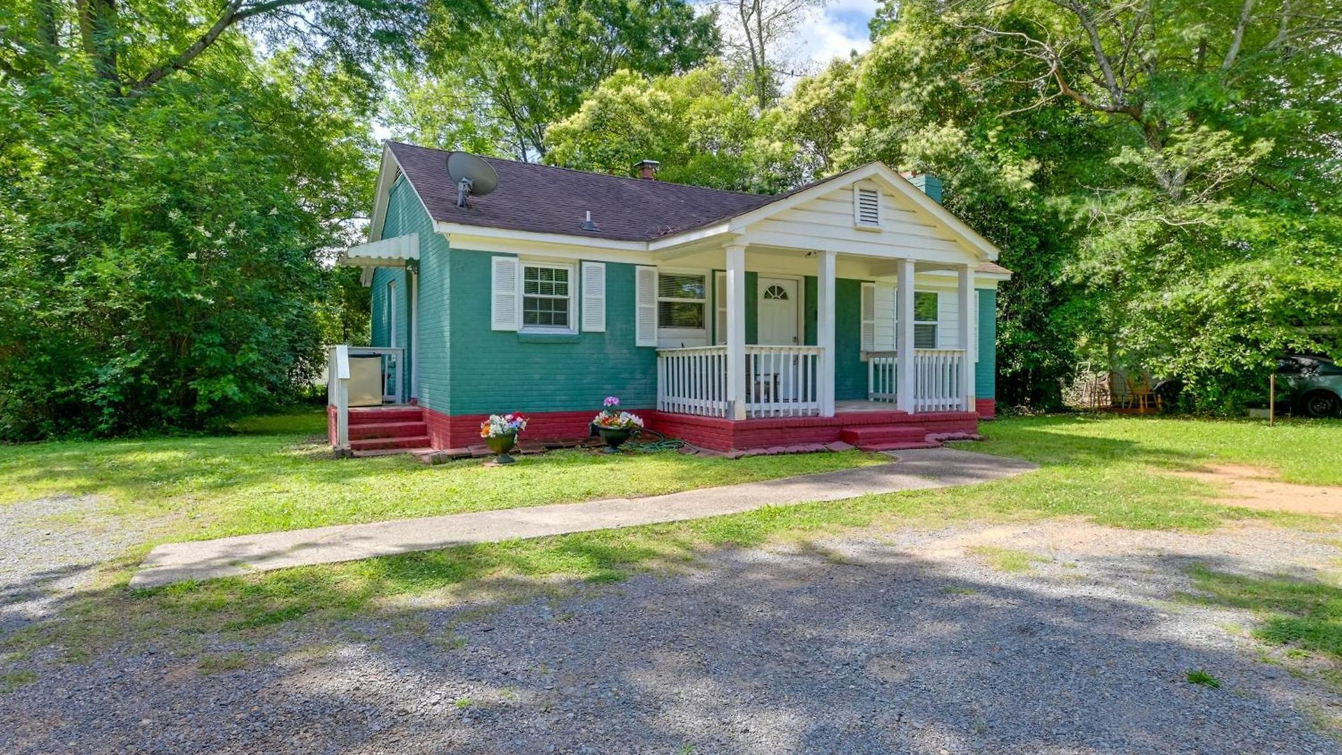 Holiday home 5 Mi To Uptown: Hideaway W/ Yard Charlotte