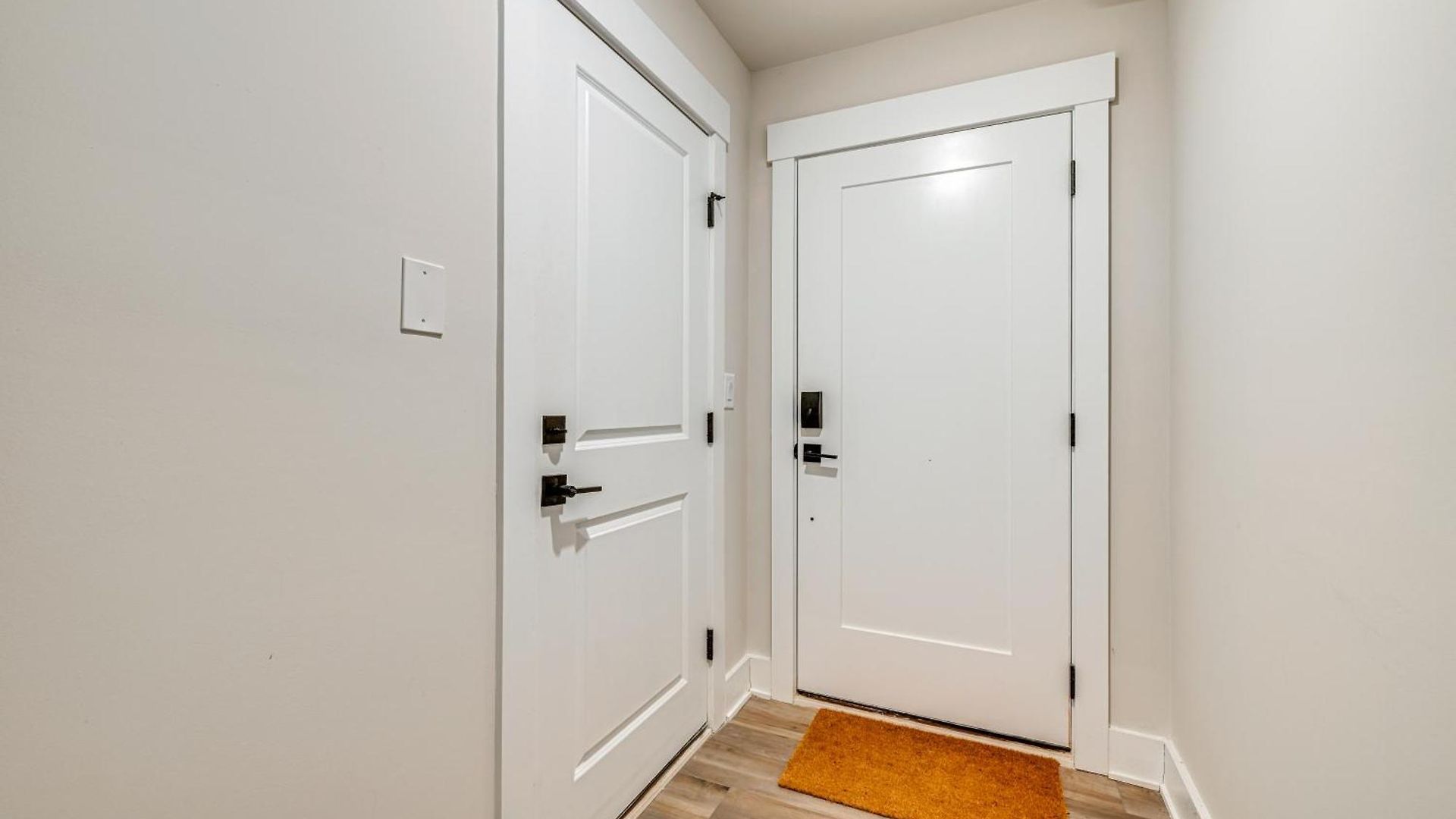 Holiday home 2 Mi To Dtwn Charlotte: Unit W/ Rooftop Deck! Charlotte