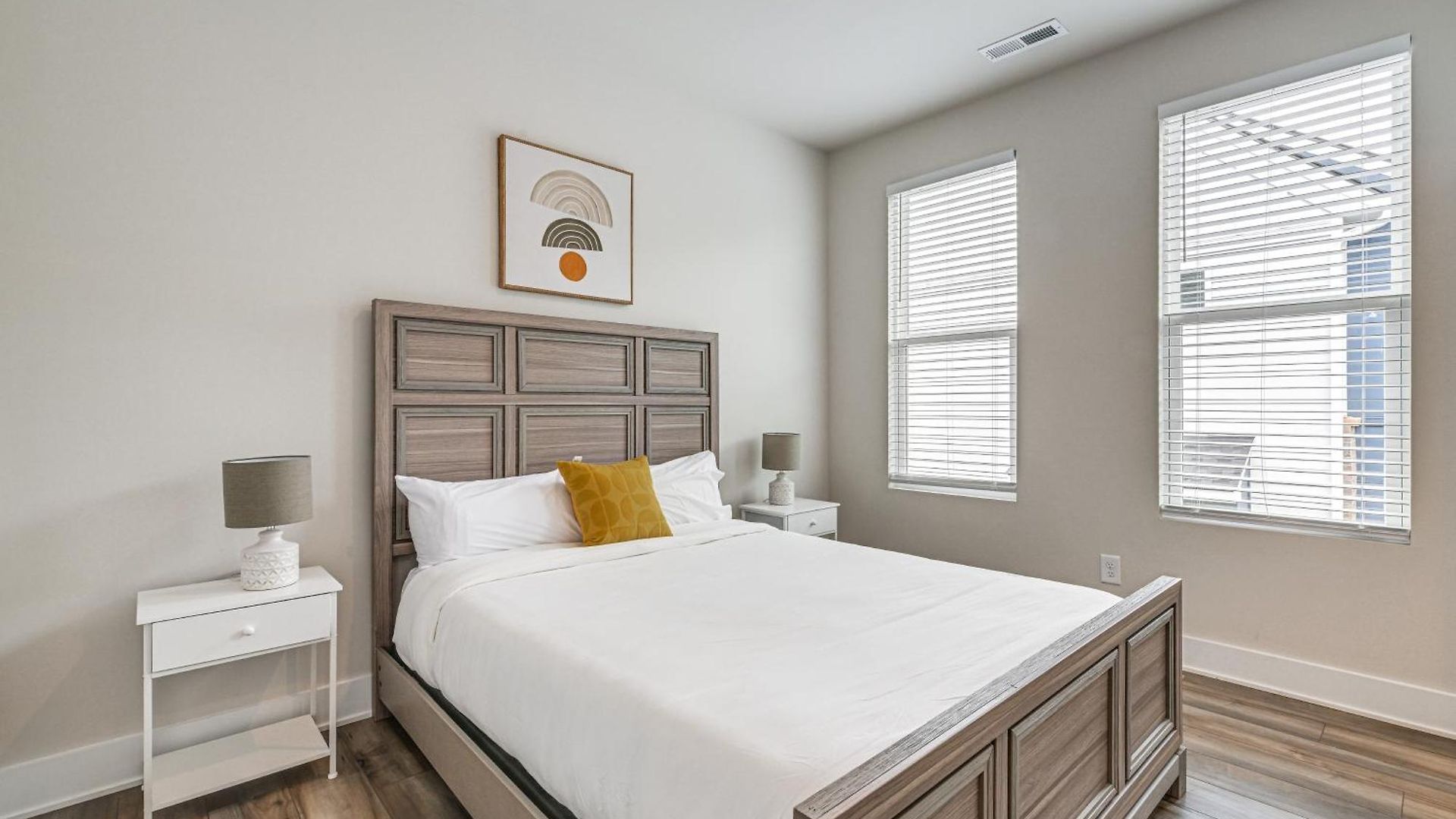 Walk To Music Factory: Townhome W/ Rooftop Deck! Holiday home