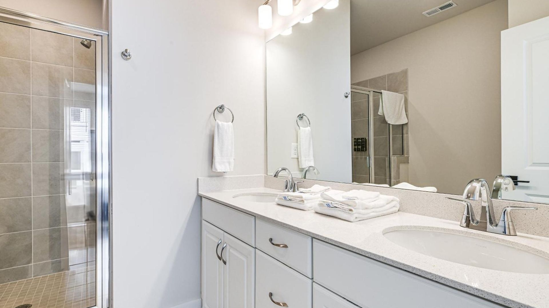 Walk To Music Factory: Townhome W/ Rooftop Deck! Holiday home *