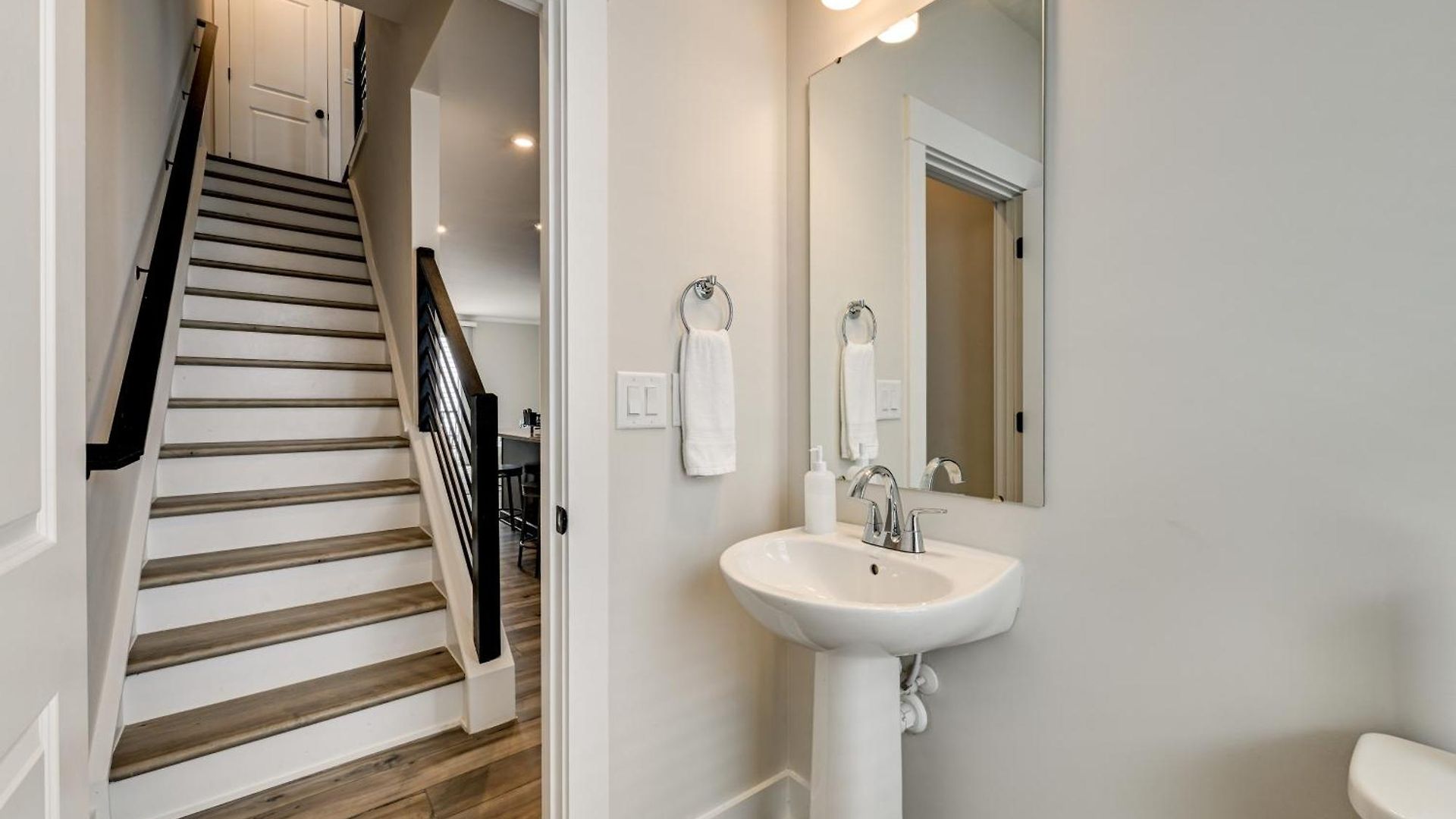 2 Mi To Uptown Charlotte: Family Townhome! Holiday home Charlotte