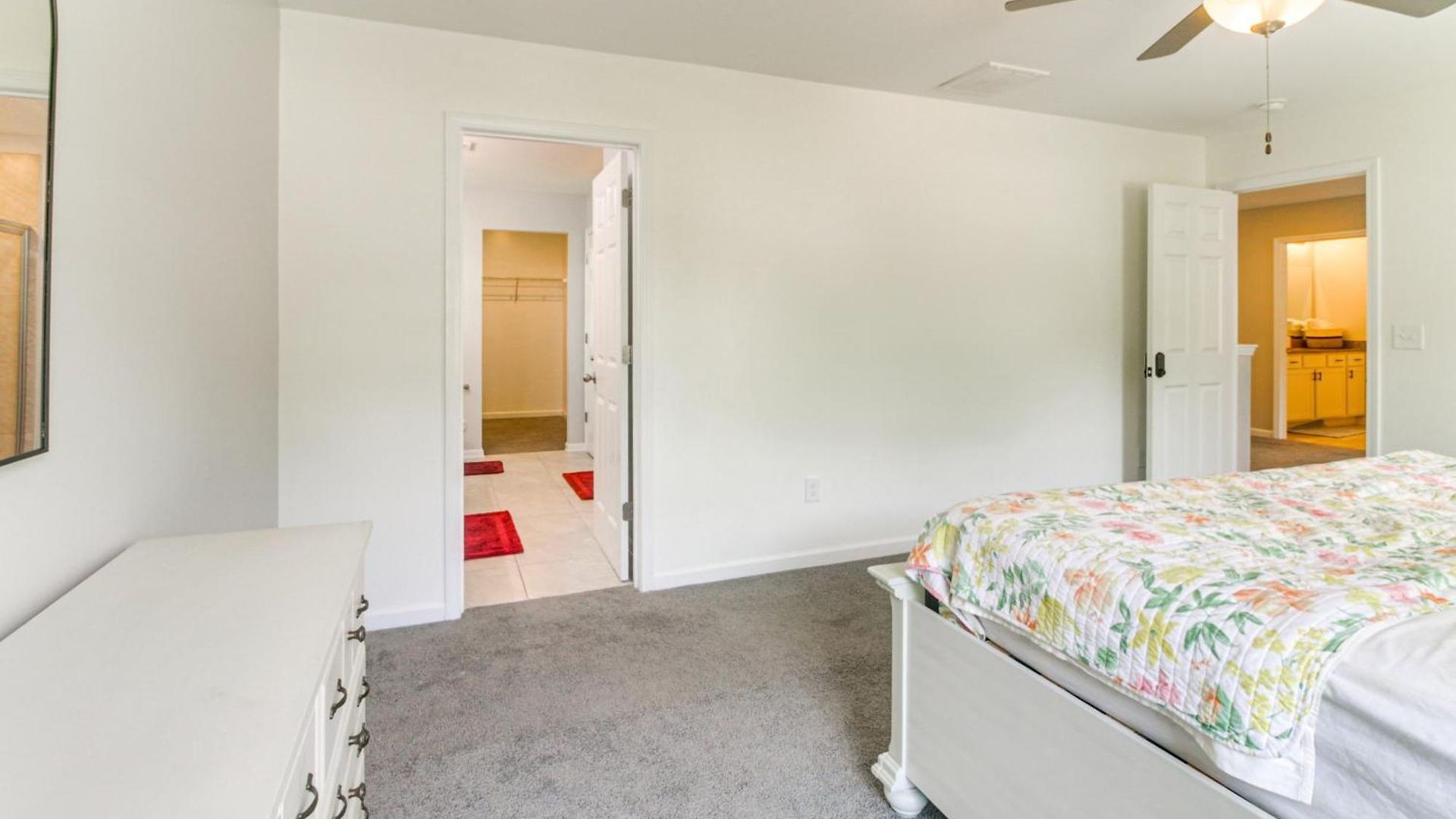 & Play In Charlotte: Family W/ Deck Holiday home Charlotte