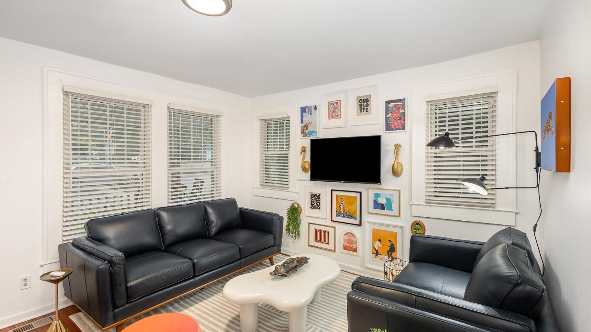 Holiday home Walkable Trendy Hideout For Foodies - 3br-2ba