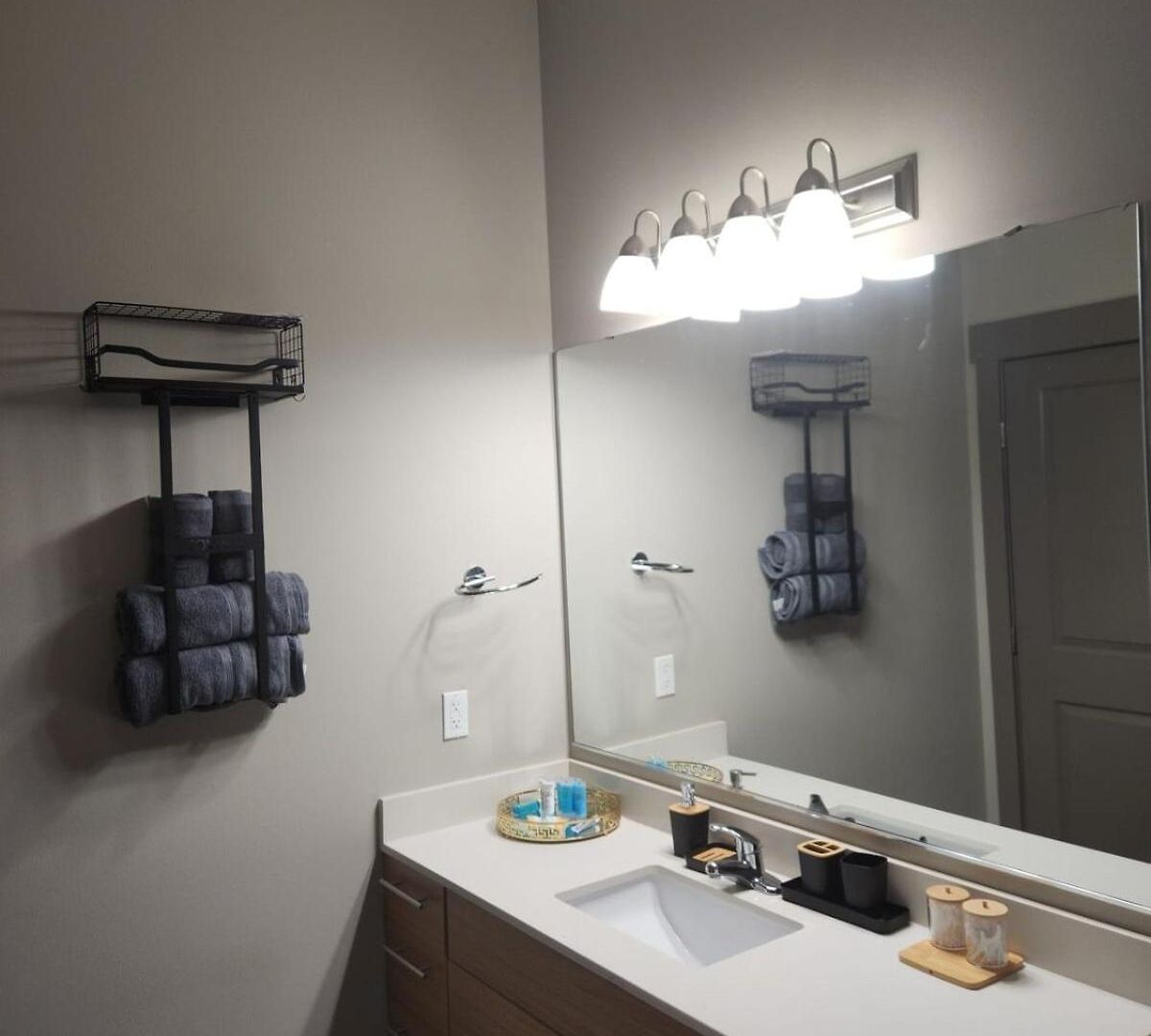 Stylish 1br Uptown *