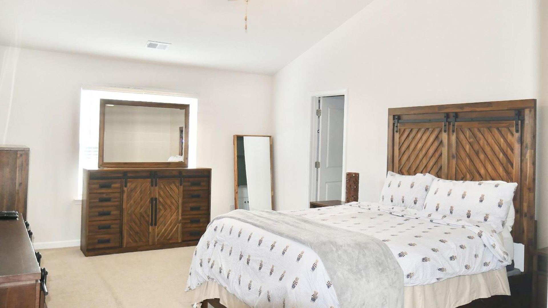 Arbor Creek Retreat Homestay Charlotte