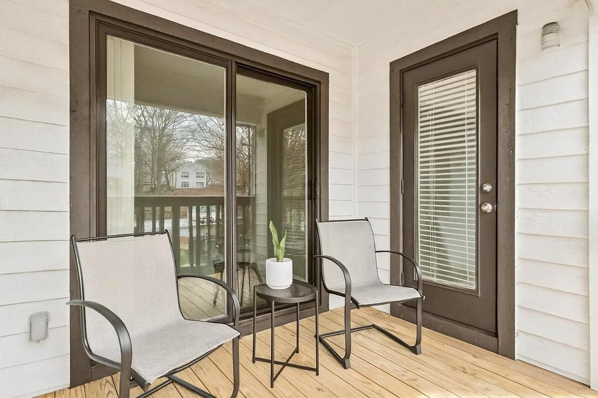 Matthews Oasis Apartment *