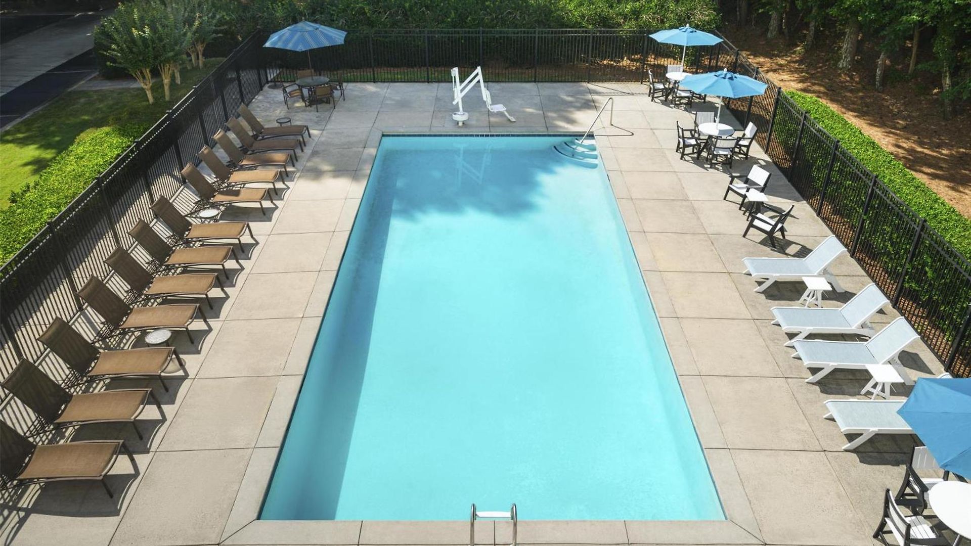Hyatt Place Arrowood Hotel Charlotte