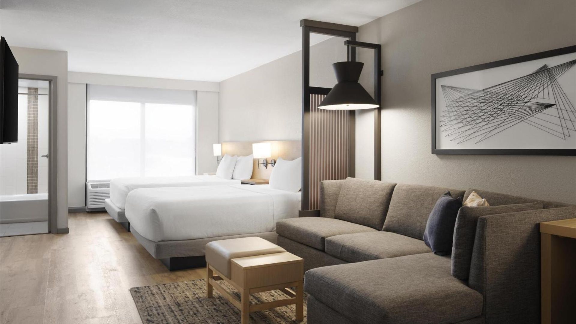 Hyatt Place Arrowood 3*