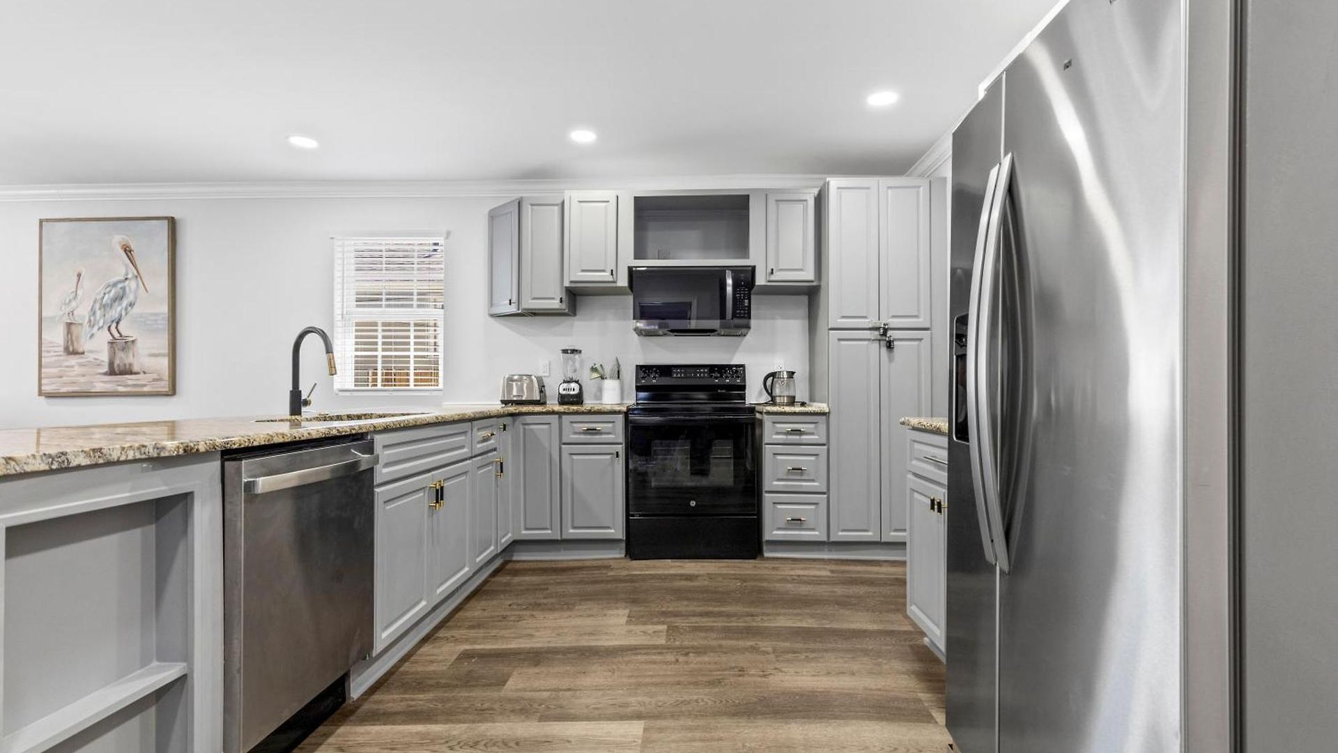 4br Bright And Modern - Close To Everything Holiday home