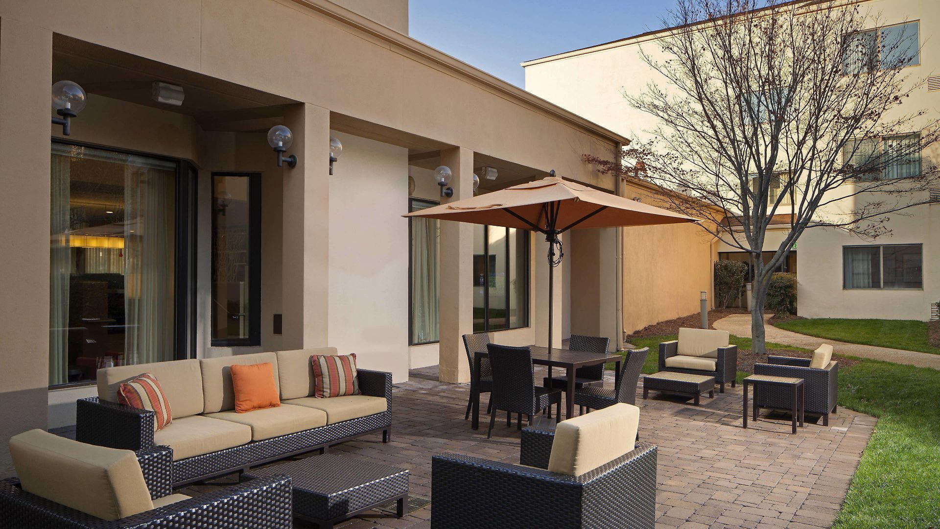Courtyard Arrowood 3* Charlotte
