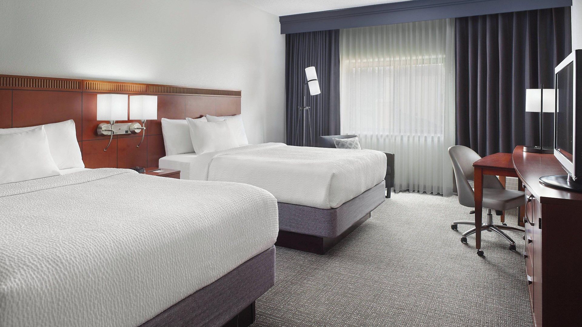 Hotel Courtyard Arrowood 3*