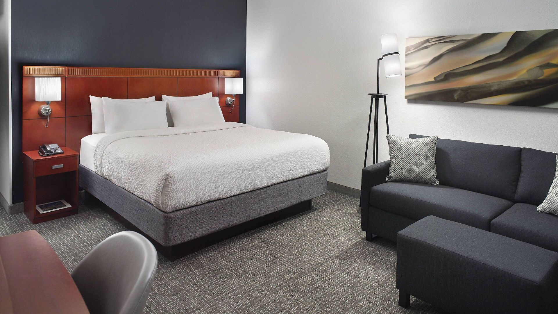 Courtyard Arrowood 3*
