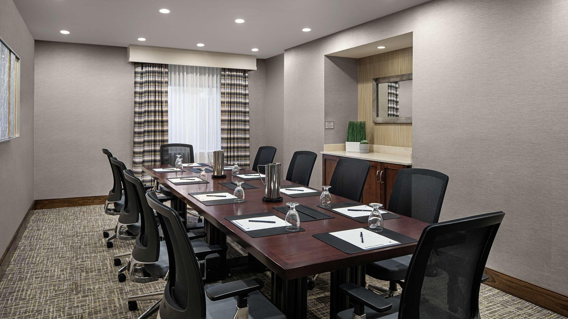 Hotel Doubletree By Hilton Charlotte/southpark Charlotte