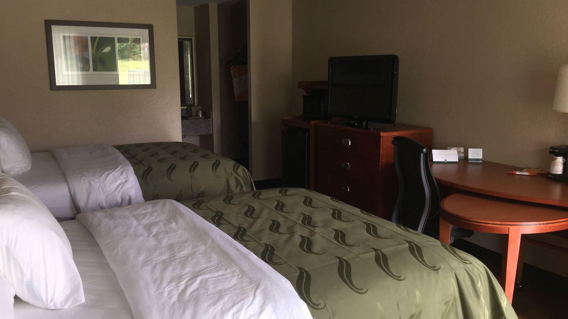 Hotel Quality & Area Charlotte