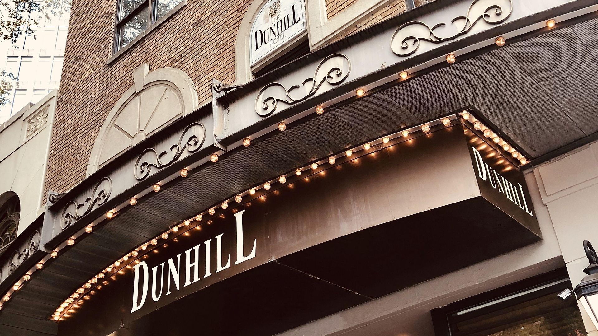Dunhill 4*
