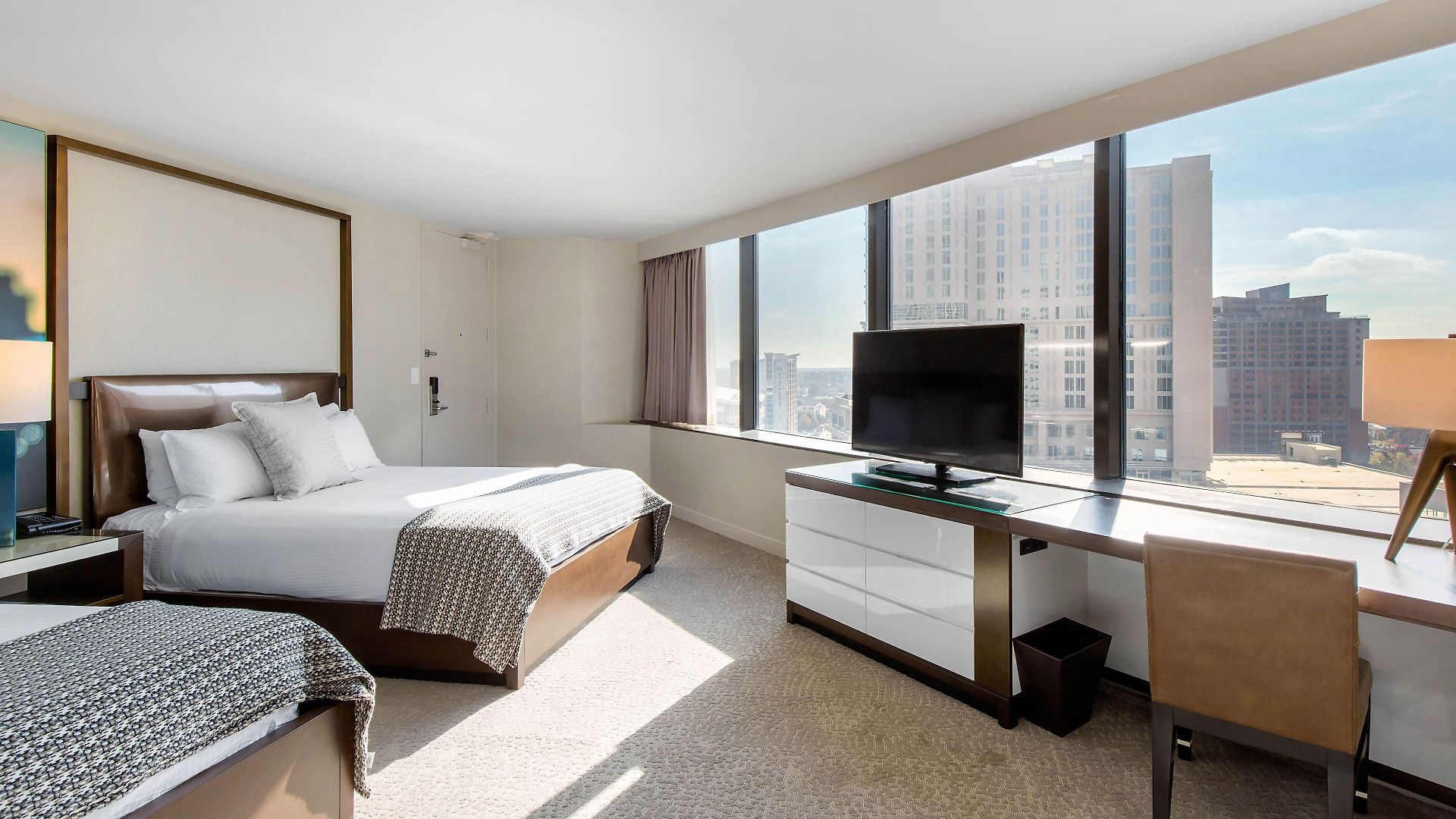 Omni 4* Charlotte