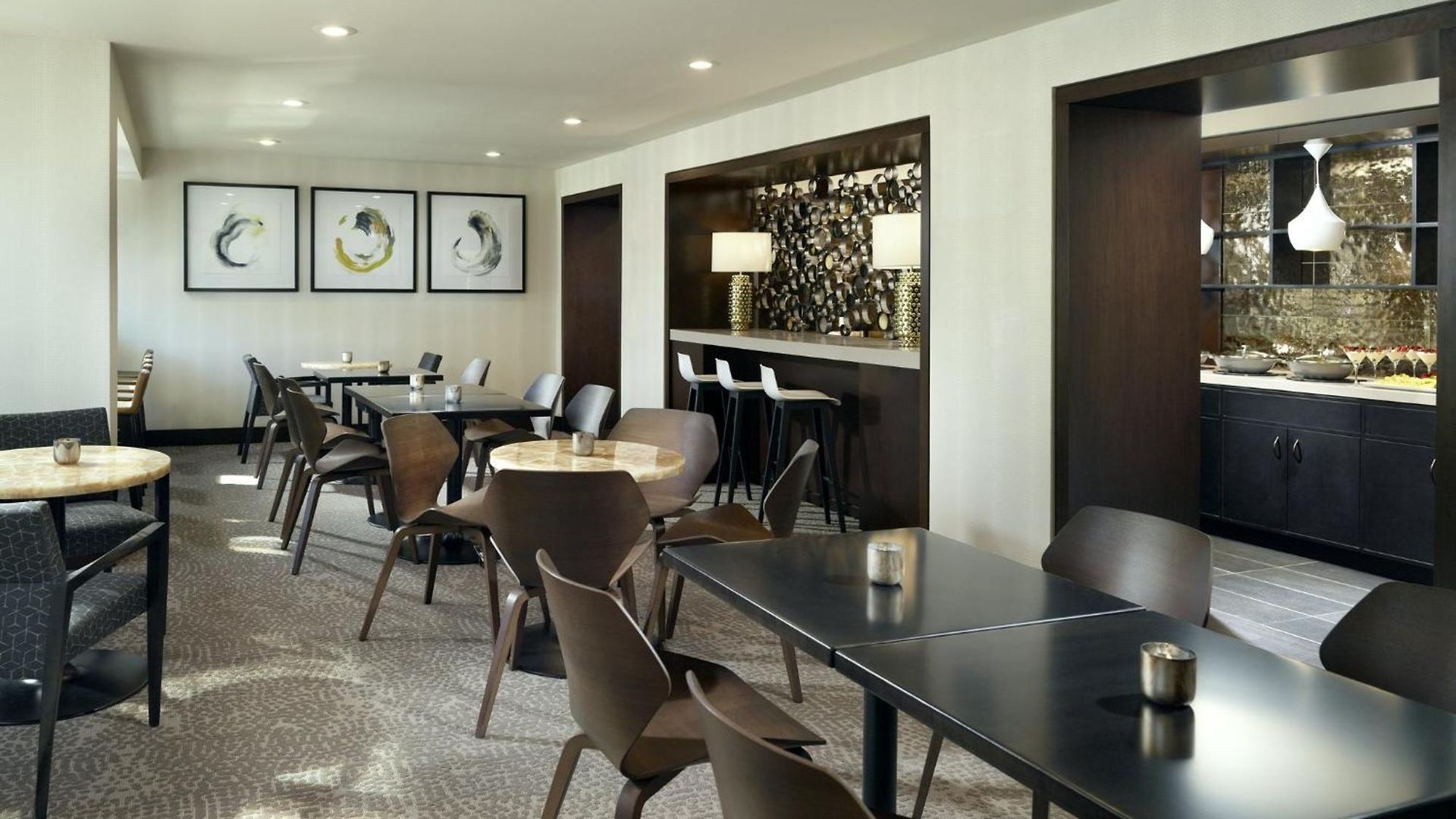 Omni 4* Charlotte
