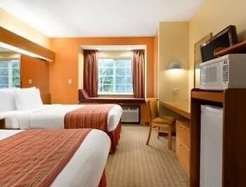 Microtel By Wyndham Airport Hotel Charlotte