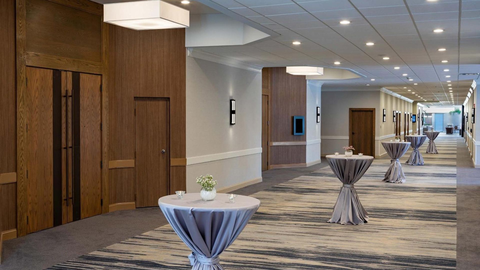 Hotel Sheraton Airport 4*