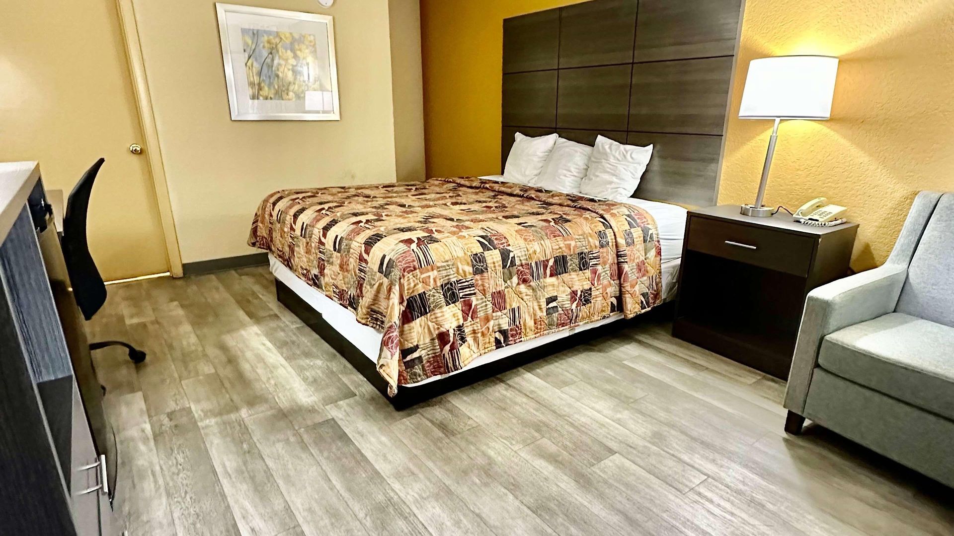Days By Wyndham Northlake 2*