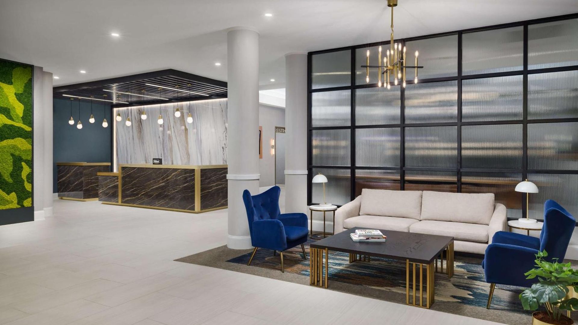 Hotel Doubletree By Hilton Center 4*