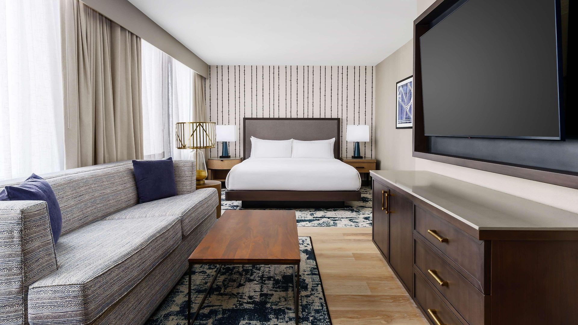 Hotel Doubletree By Hilton Center 4*