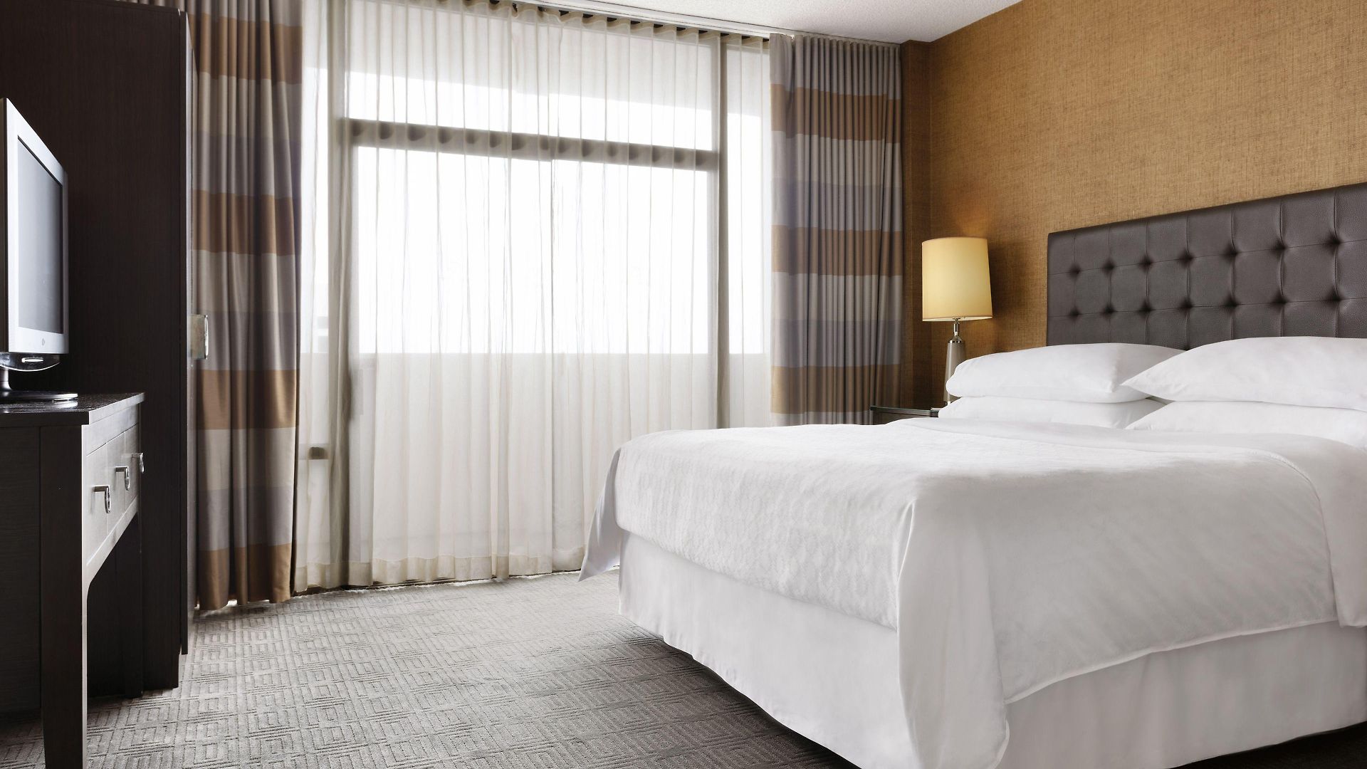 Sheraton 4* Charlotte