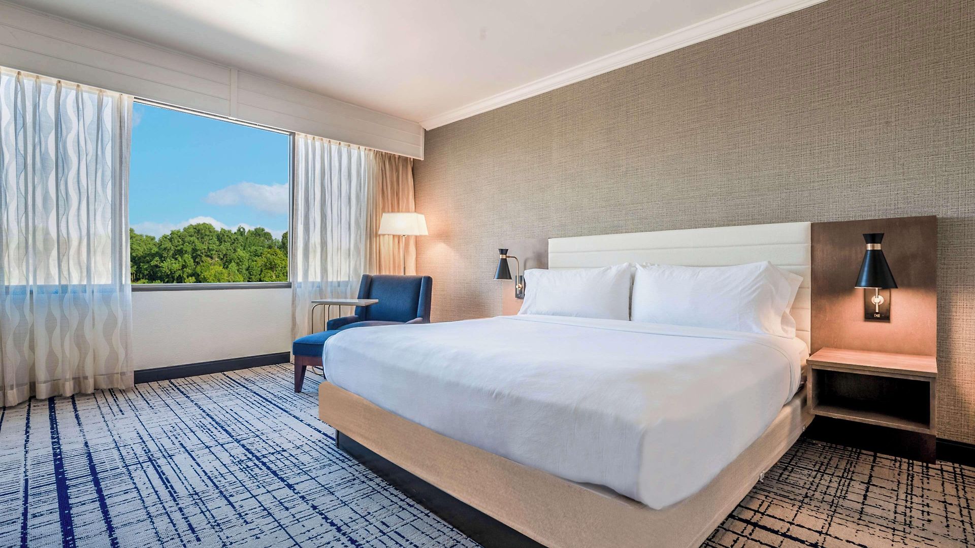 Hotel Doubletree By Hilton South Tyvola